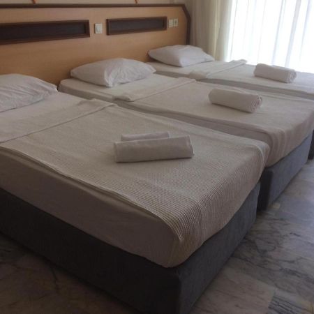 Side Oezguerhan Hotel Buitenkant foto
