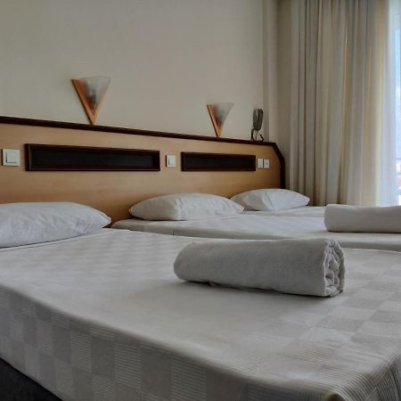 Side Oezguerhan Hotel Buitenkant foto